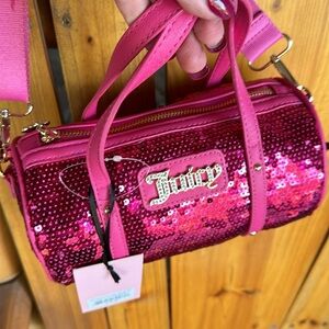 NEW 💕VIRAL!  JUICY COUTURE QUEEN OF EVERYTHING MINI BARREL‼️